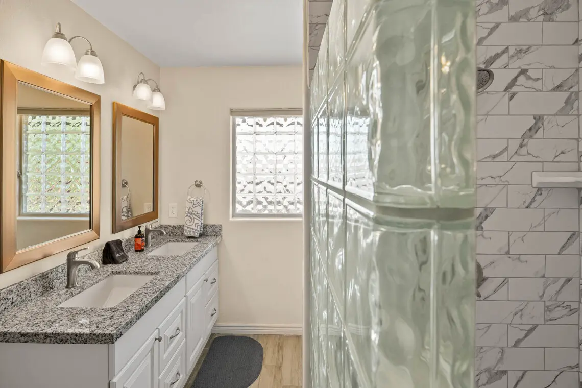 dadz8w6afhoewo3vvsnb