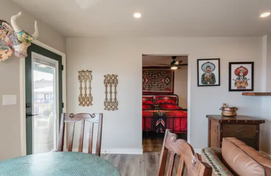 eqn1q7lpqbz825ivglgs