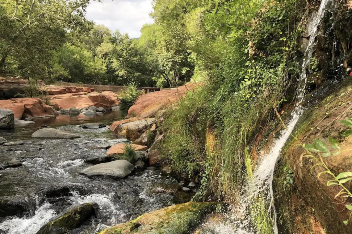 nrxqmnjyrfumihufg33q