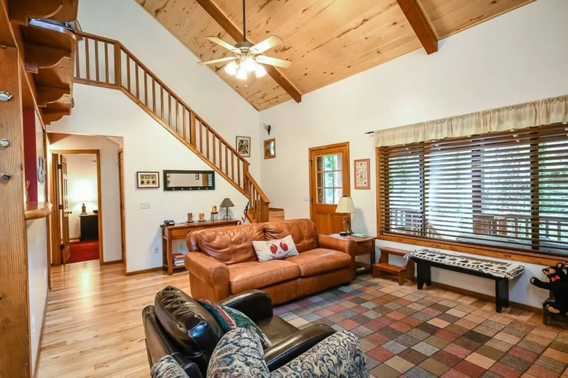 original 17813568 1569316036