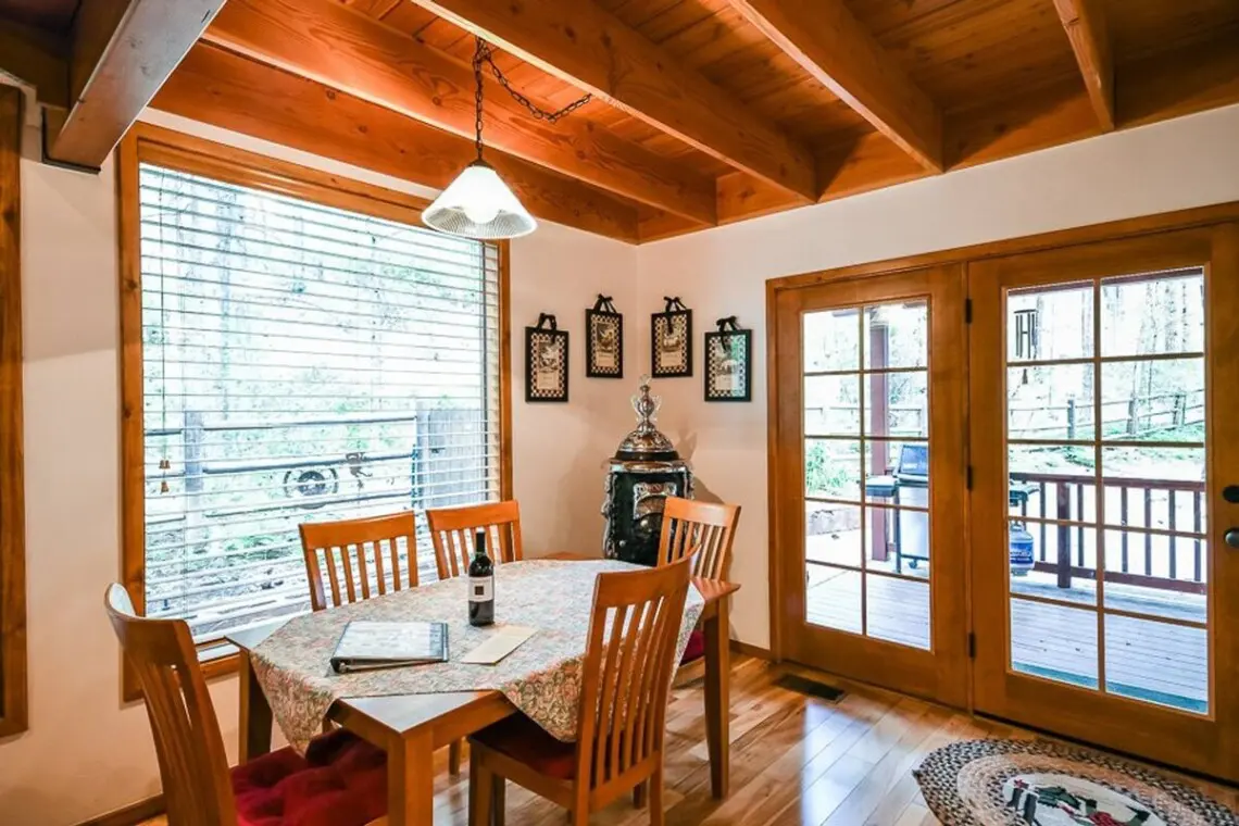 original 17813568 1569316043