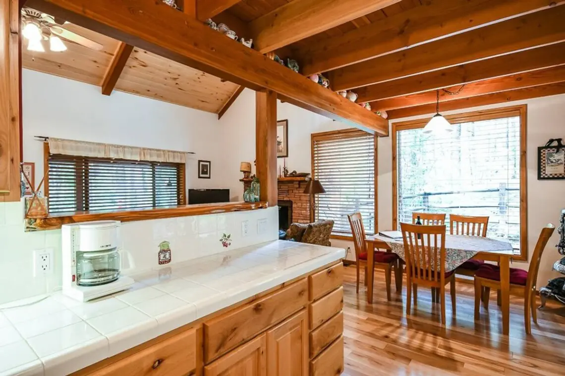 original 17813568 1569316061