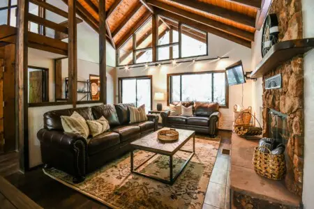 original 37089945 1067470771