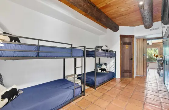 yak8awnnpaqmjcuxq510