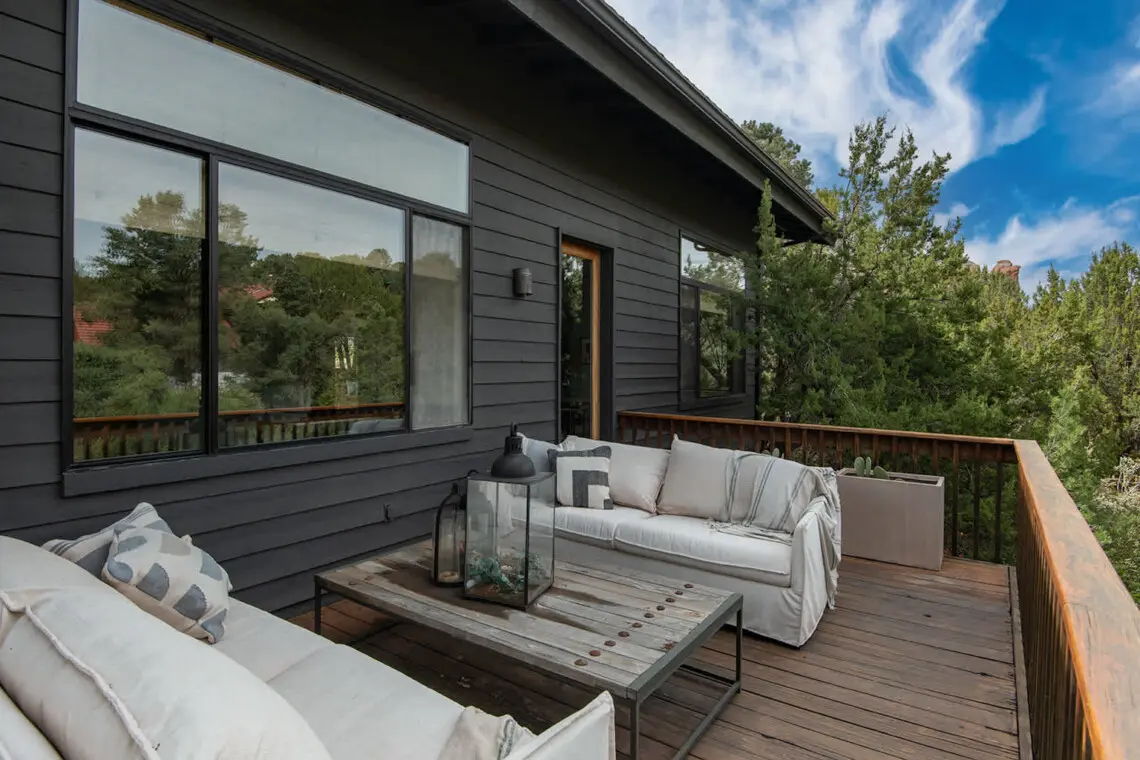 ywmtfyannmve9exrwdcs