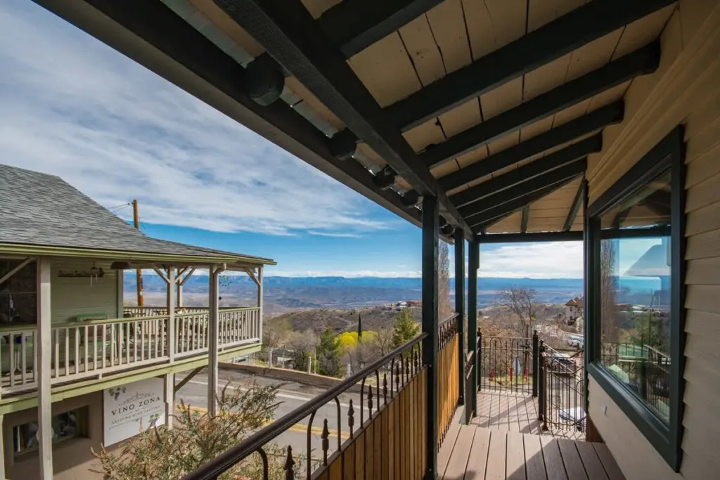 zfcldsfd47t3i78wisvb