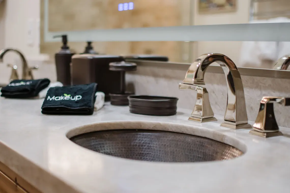 afvy8gi0dfr9uqx9gjf0