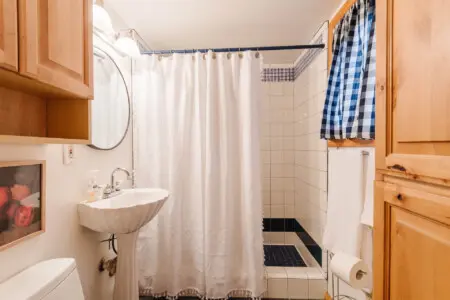 ayfdnrmqftmiovuonxma