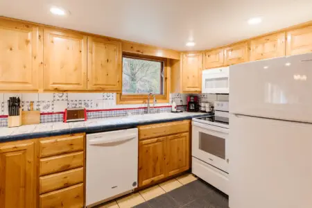 beenaogy28tg065uzpxa