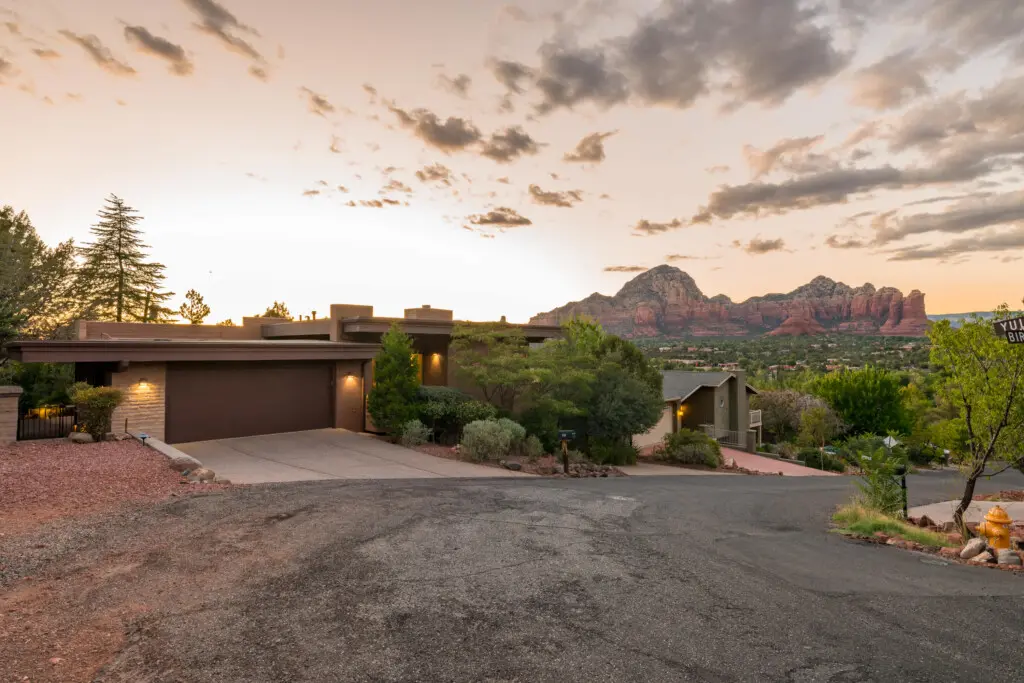 dyc1xexxuypftoazfphw