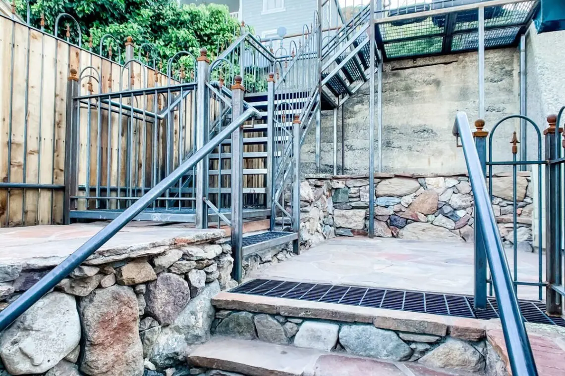 original 53921887 1307276608