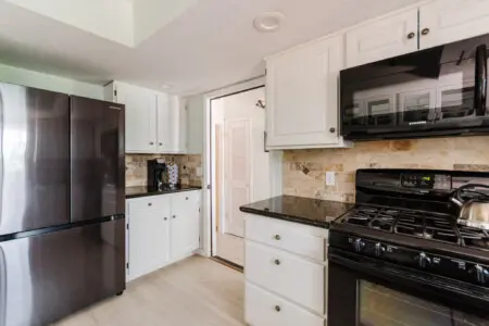 t9kh8lwi49g4sfavzeei