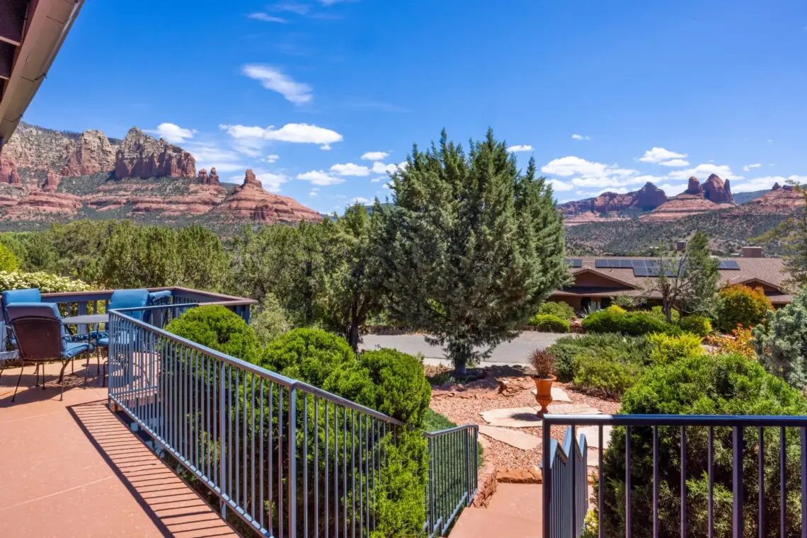 b5arb1hvoxgxghivcpms