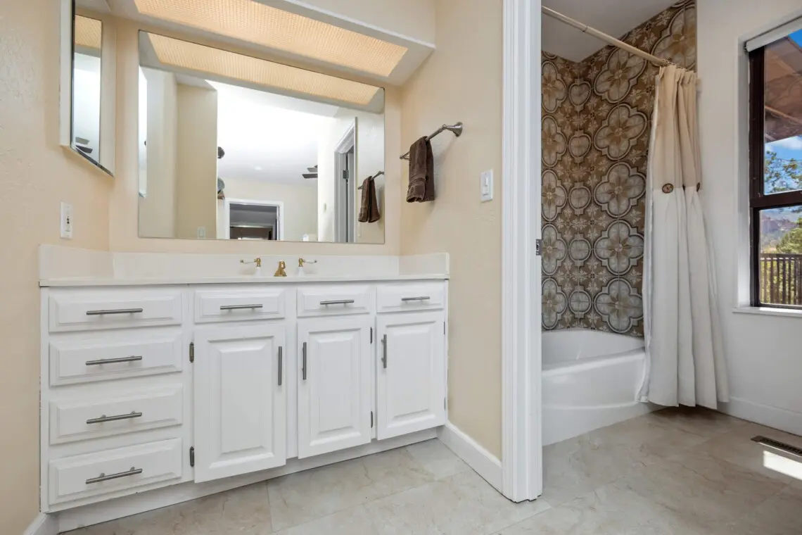 ro9hdkxcr6dni3csvz3q