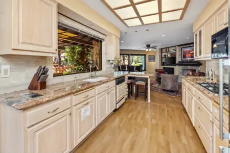 yd2jlklbyxly8zbki7fd