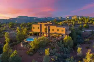 Luxury+vacation+rental+management (1)
